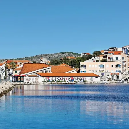 Apartamento One-bedroom In Rogoznica (Sibenik-Knin)