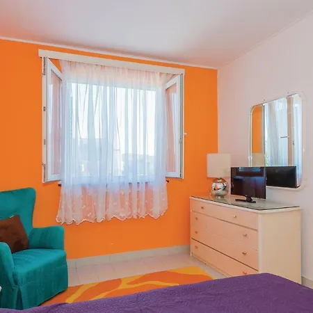 Apartment One-bedroom In Rogoznica (Sibenik-Knin)